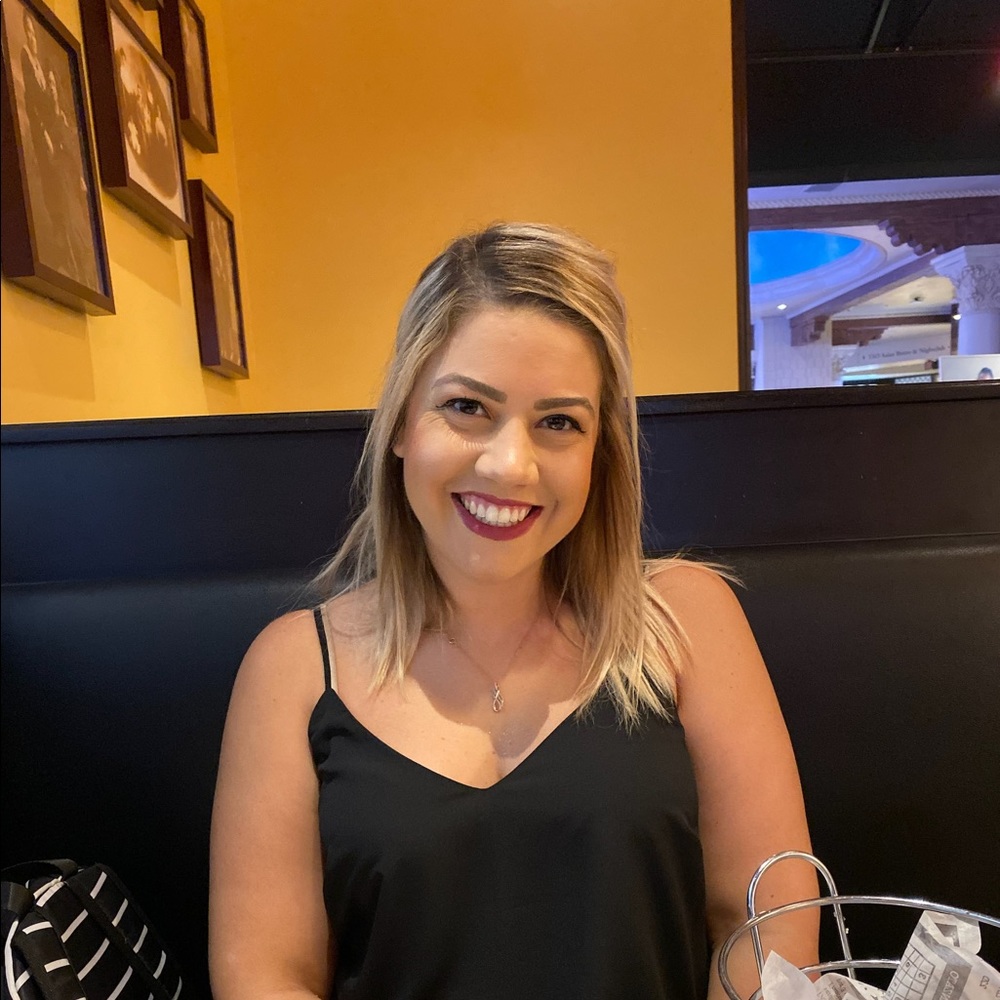 Meet your Posher, Emily